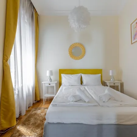 Gde Karoly Apartmant Apartman